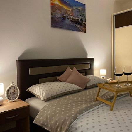 Apartman Ns Dan Centar Нови-Сад Экстерьер фото